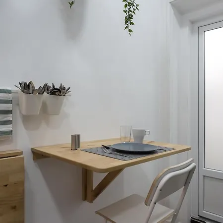 Hostel The Mulberry Tree Lisbon